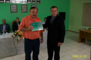 Foto - Sessão Solene em comemoração aos 10 anos do município de Capão do Cipó e entrega de Diploma aos membros da Comissão Emancipacionista.