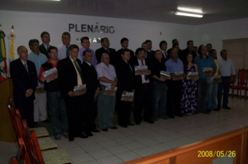 Foto - Sessão Solene em Homenagem aos Ex-Vereadores e à Imprensa