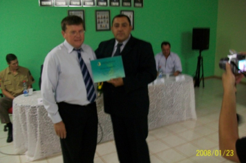 Foto - Sessão Solene em comemoração aos 10 anos do município de Capão do Cipó e entrega de Diploma aos membros da Comissão Emancipacionista.