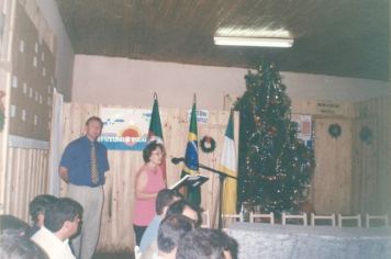 Foto - Sessão Solene de entrega de títulos de Cidadão Honorário aos Srs. Maximiliano Stacowski e Vulmar Silveira Leite, no Clube Aliança, antiga sede da Câmara de Vereadores