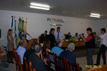 Foto - Sessão Solene em Homenagem aos Ex-Vereadores e à Imprensa