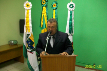 Foto - Sessão Solene em comemoração aos 10 anos do município de Capão do Cipó e entrega de Diploma aos membros da Comissão Emancipacionista.