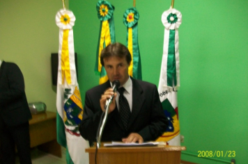 Foto - Sessão Solene em comemoração aos 10 anos do município de Capão do Cipó e entrega de Diploma aos membros da Comissão Emancipacionista.