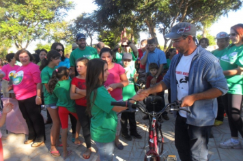 Foto - Festa em comemoração aos 13 anos de Capão do Cipó