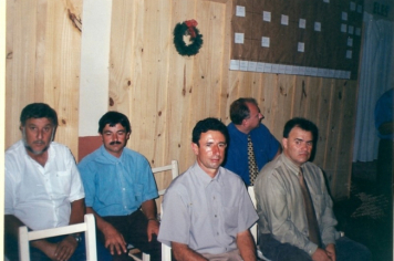 Foto - Sessão Solene de entrega de títulos de Cidadão Honorário aos Srs. Maximiliano Stacowski e Vulmar Silveira Leite, no Clube Aliança, antiga sede da Câmara de Vereadores