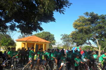 Foto - Festa em comemoração aos 13 anos de Capão do Cipó